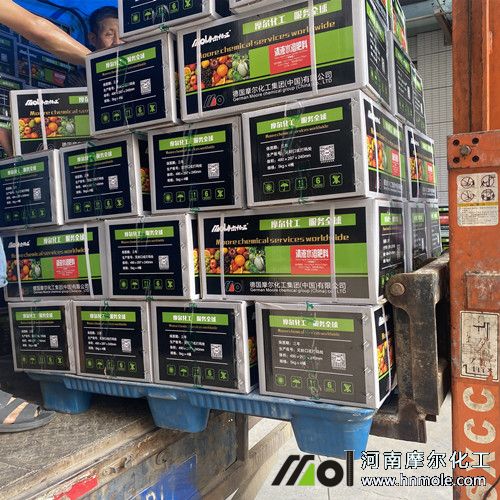 液體肥裝車發(fā)貨中 液體肥裝車發(fā)貨中