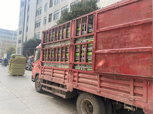 5噸清液肥裝車完成 5噸清液肥裝車完成